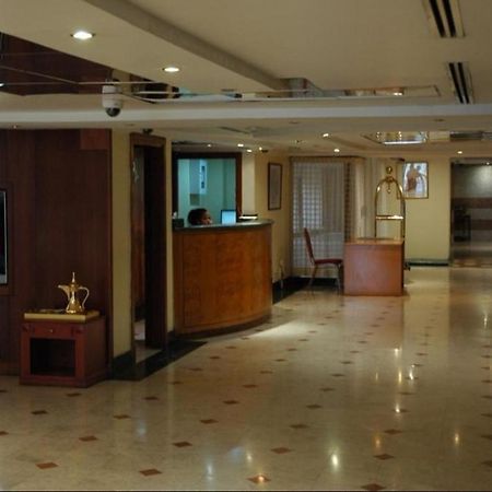 London Crown 2 Hotel Apartments Dubaï Extérieur photo