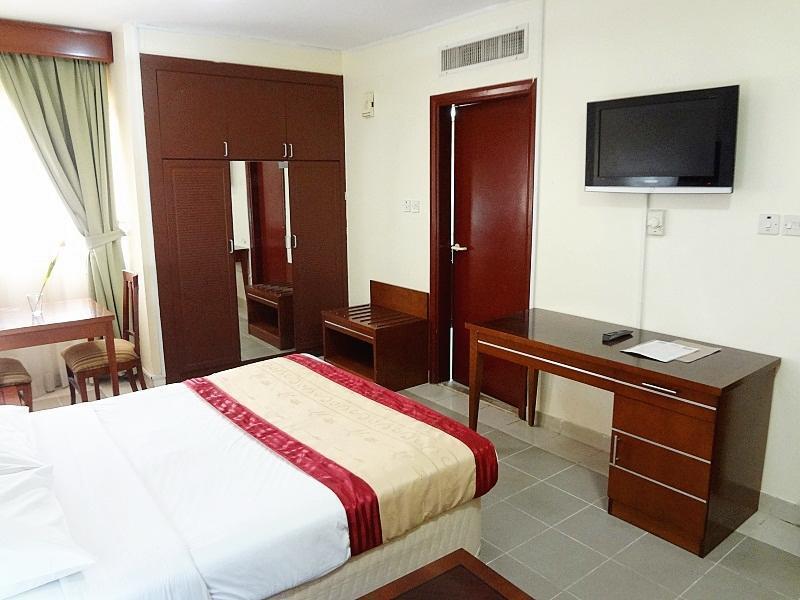 London Crown 2 Hotel Apartments Dubaï Extérieur photo