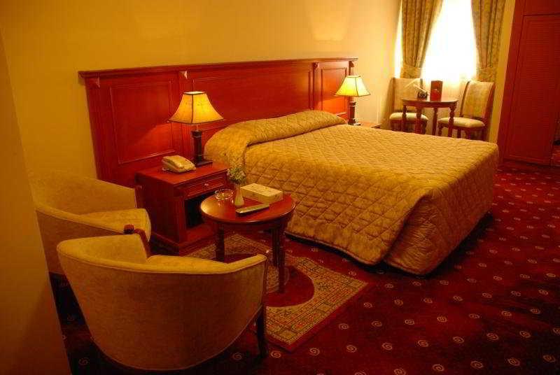London Crown 2 Hotel Apartments Dubaï Extérieur photo