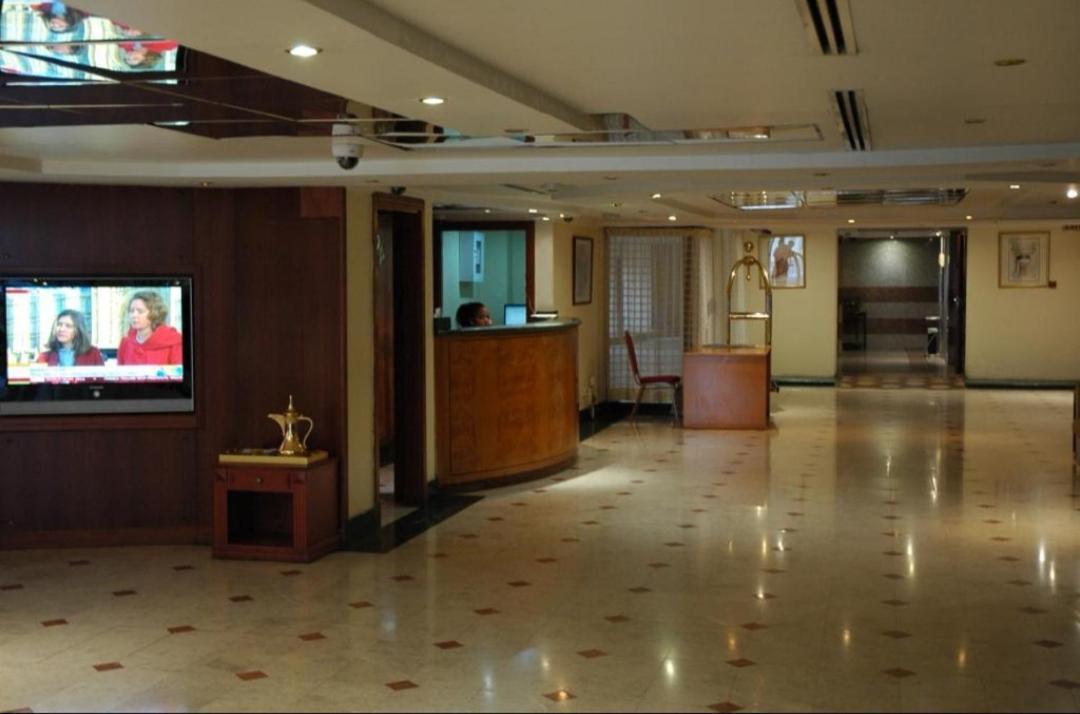 London Crown 2 Hotel Apartments Dubaï Extérieur photo